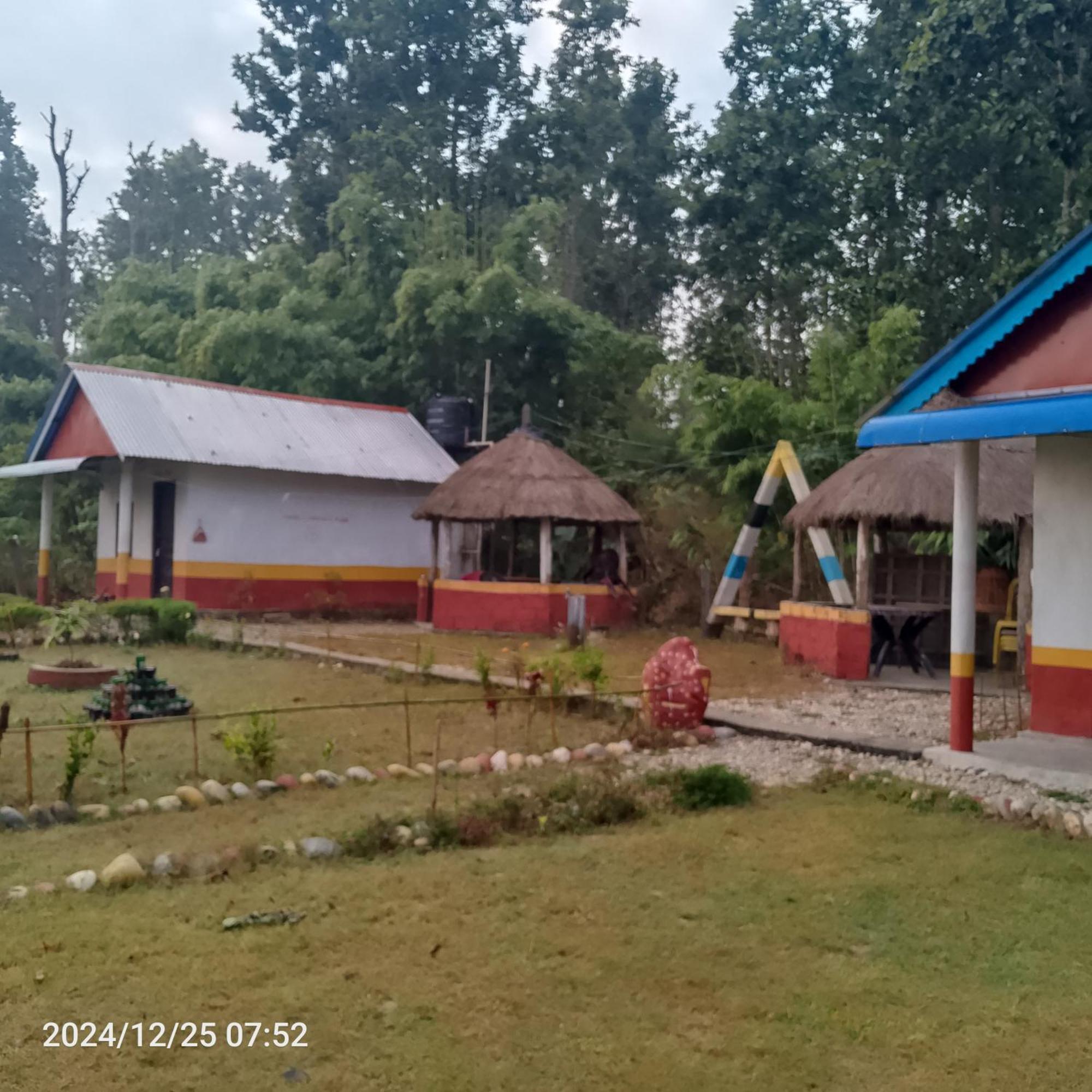 Kharikuna Home Stay Bhagaura Luaran gambar
